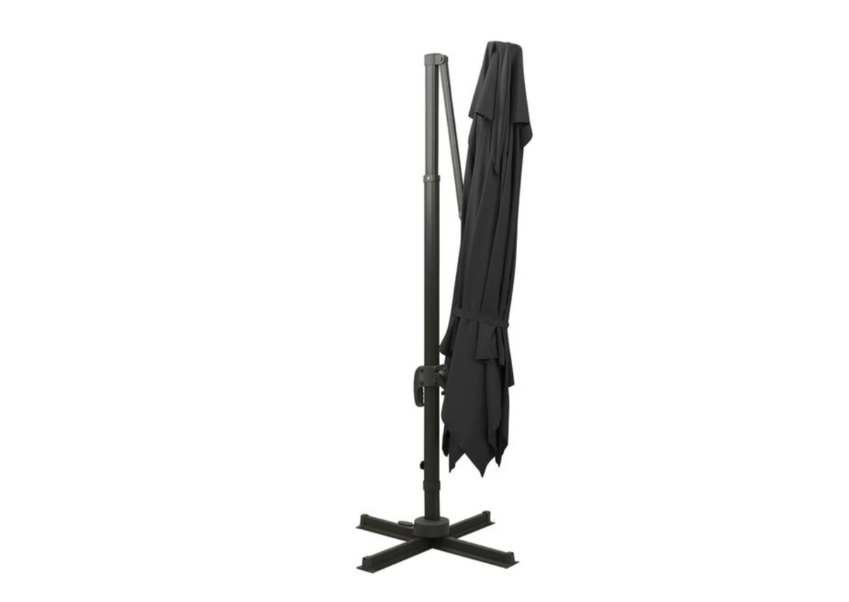 Parasol déporté double toit ventilé noir bord piscine extérieur